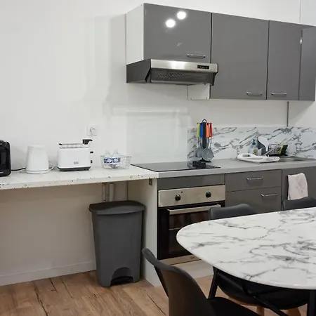 Appartamento Le Perpinb - 6 Personnes - Bureau Et Wifi *