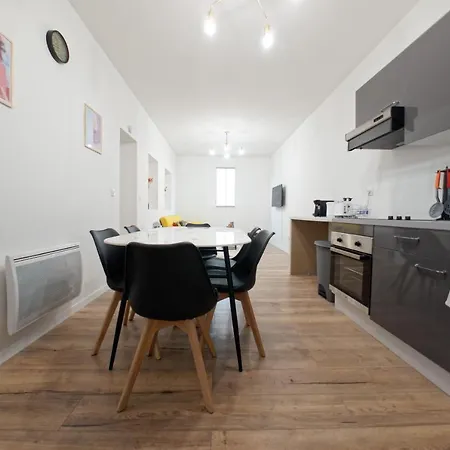 Appartamento Le Perpinb - 6 Personnes - Bureau Et Wifi *
